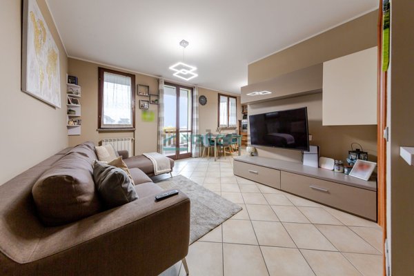 appartamento in vendita a San Giuliano Milanese in zona Sesto Ulteriano