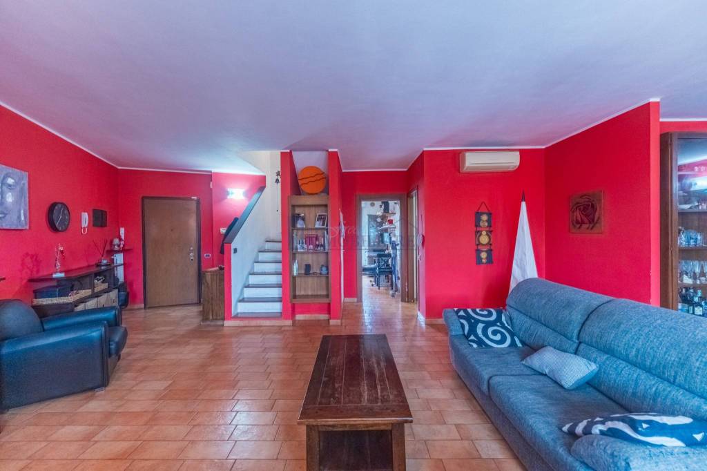 appartamento in vendita a San Giuliano Milanese in zona Zivido