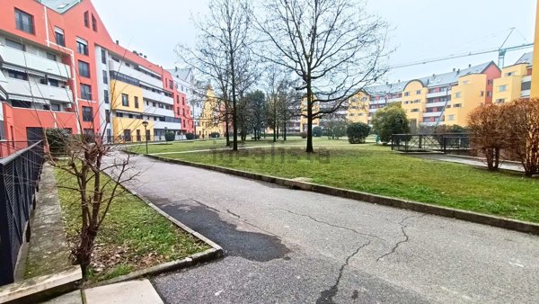 ufficio in vendita a San Giuliano Milanese