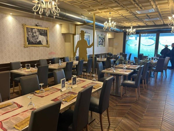 negozio in vendita a San Giuliano Milanese in zona Zivido