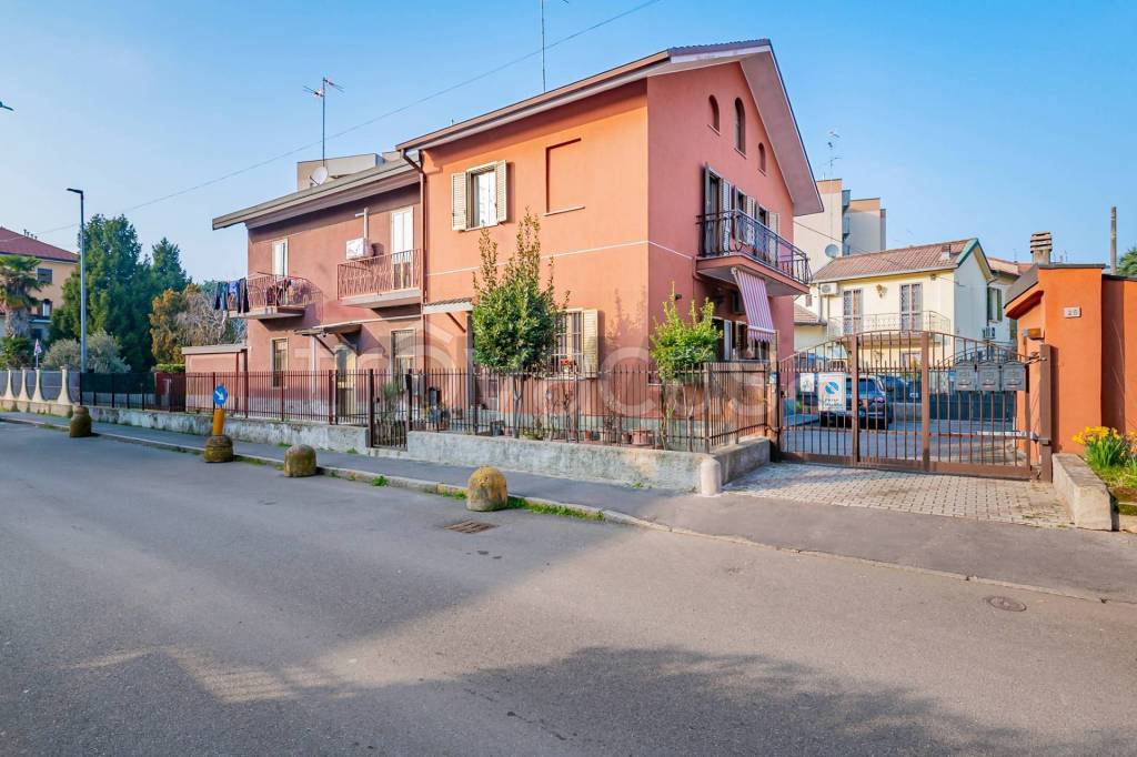 casa indipendente in vendita a San Giuliano Milanese