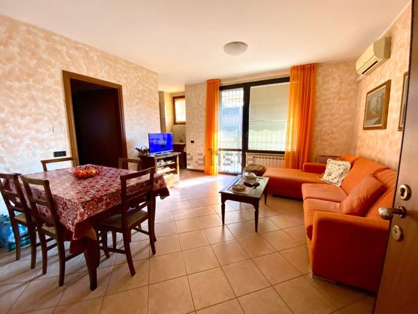 appartamento in vendita a San Giuliano Milanese in zona Zivido