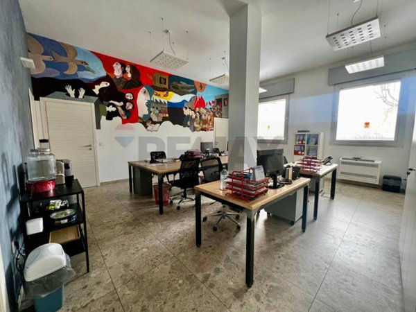 ufficio in vendita a San Giuliano Milanese