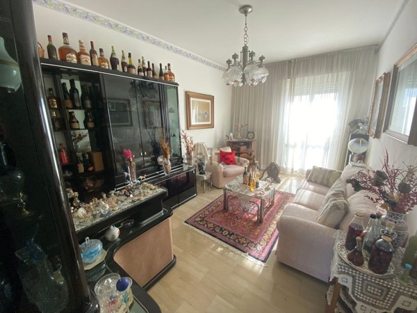 appartamento in vendita a San Giuliano Milanese in zona Borgolombardo