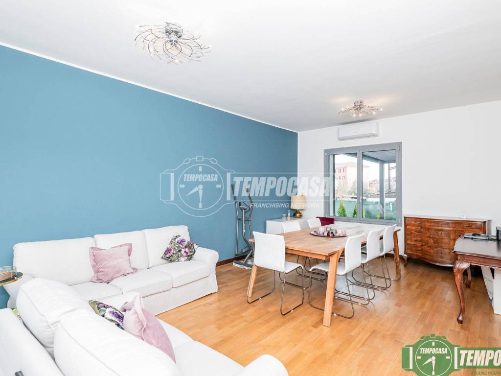 casa indipendente in vendita a San Giuliano Milanese in zona Zivido