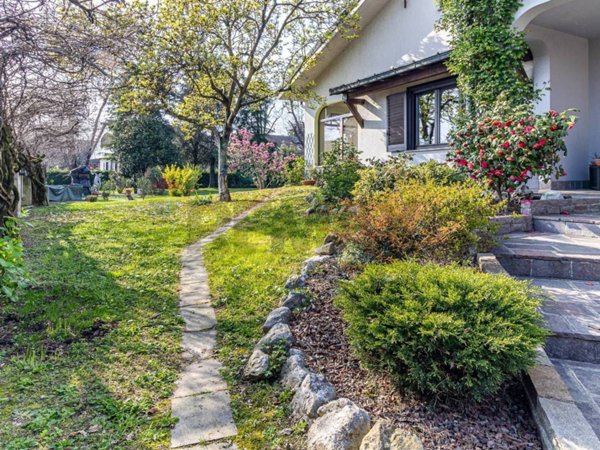 casa indipendente in vendita a San Giuliano Milanese in zona Sesto Ulteriano