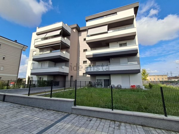appartamento in vendita a San Giuliano Milanese in zona Sesto Ulteriano