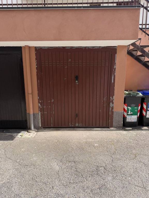 locale di sgombero in vendita a San Giuliano Milanese