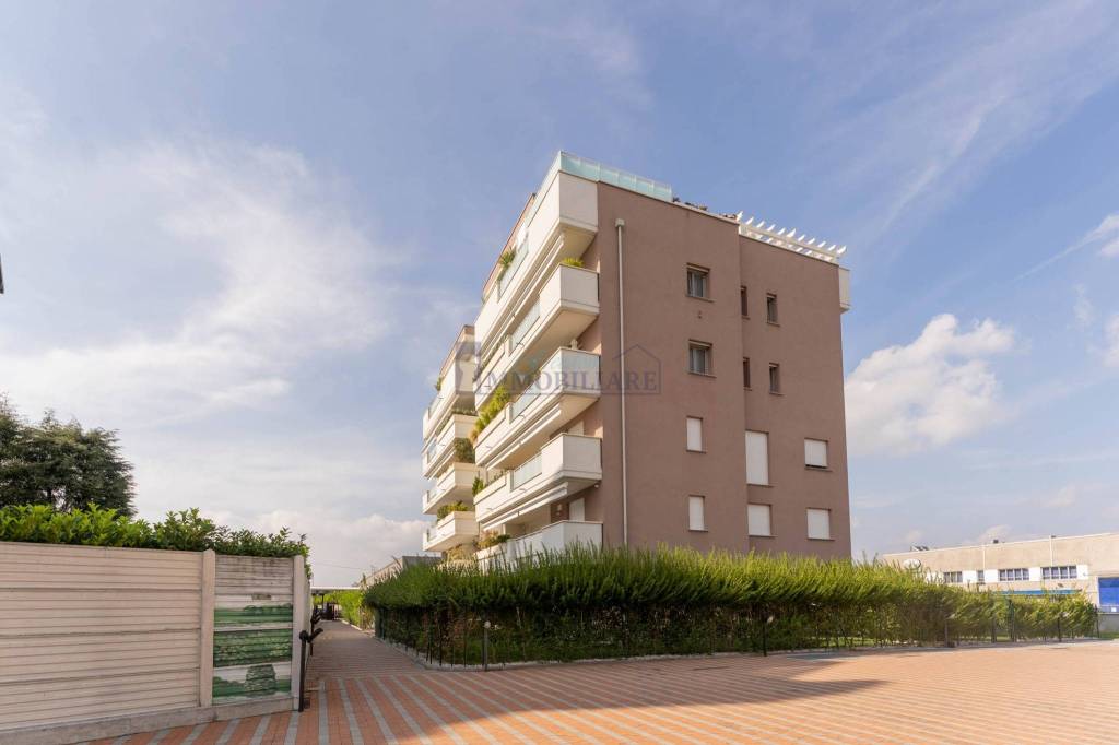 appartamento in vendita a San Giuliano Milanese in zona Civesio