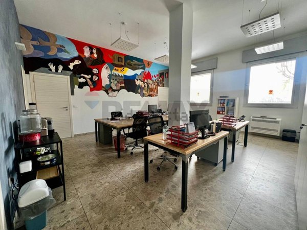 ufficio in vendita a San Giuliano Milanese