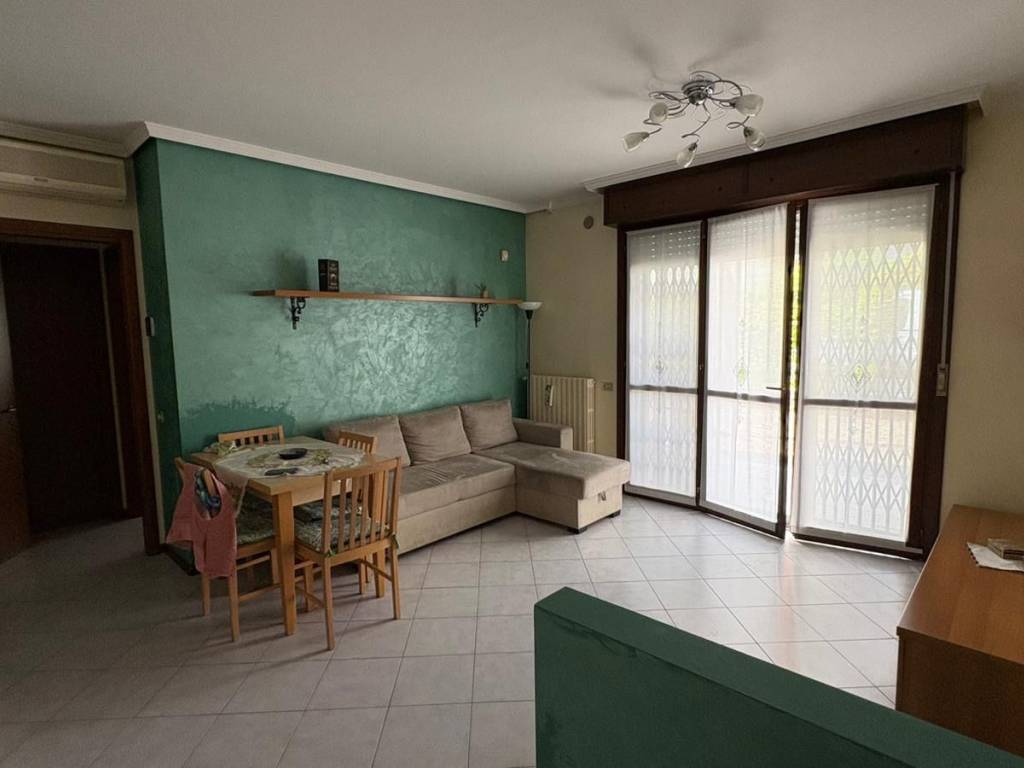 appartamento in vendita a San Giuliano Milanese in zona Zivido