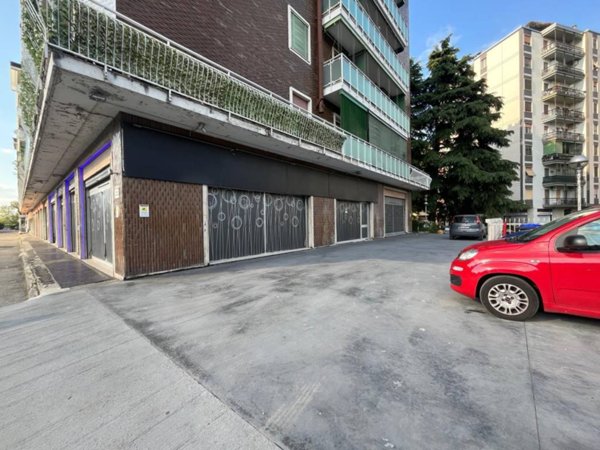 negozio in vendita a San Giuliano Milanese