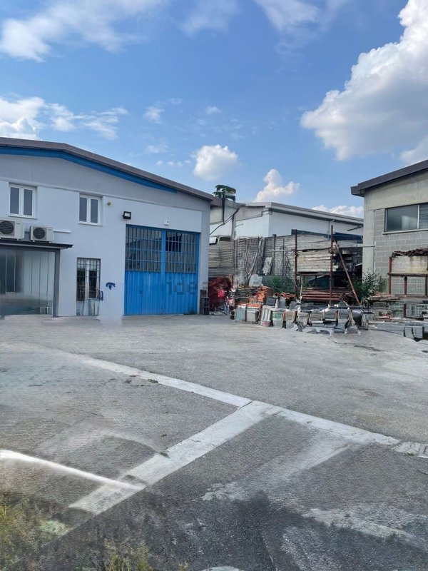 capannone in vendita a San Giuliano Milanese