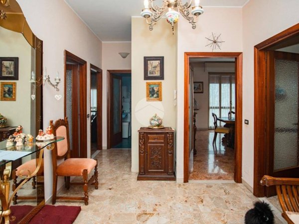 intera palazzina in vendita a San Giuliano Milanese in zona Civesio