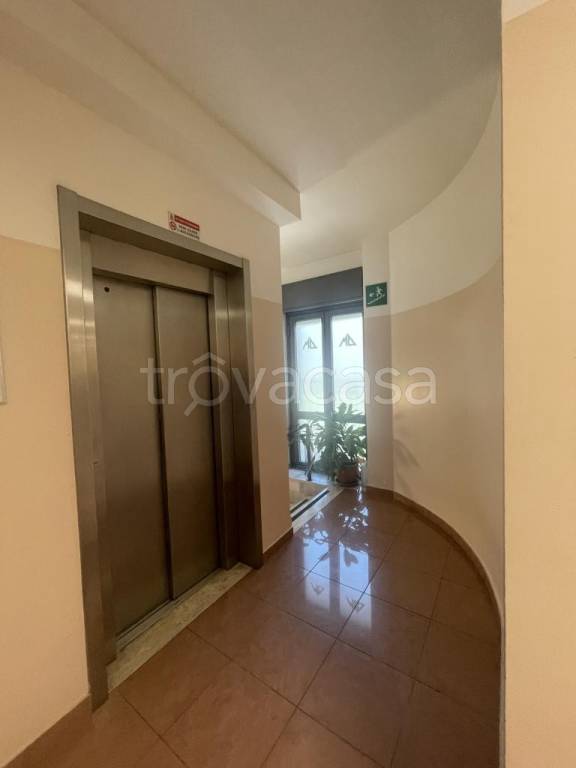 ufficio in vendita a San Giuliano Milanese in zona Borgolombardo