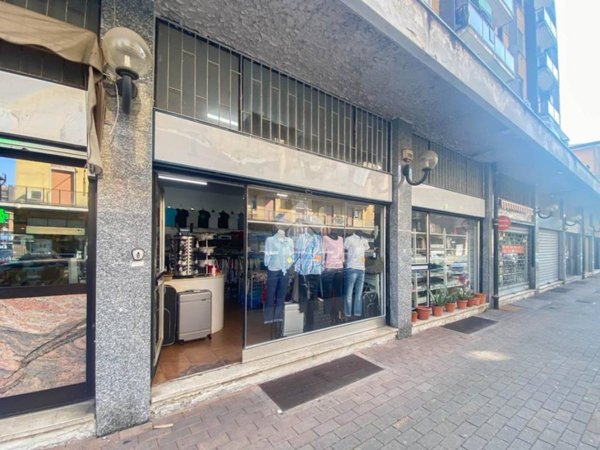 negozio in vendita a San Giuliano Milanese