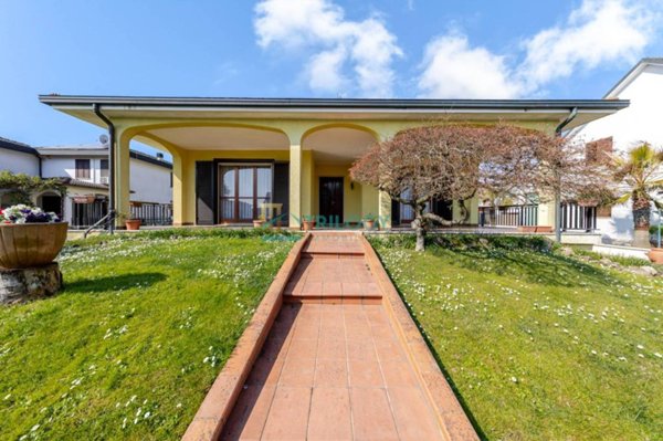 casa indipendente in vendita a San Giuliano Milanese in zona Sesto Ulteriano