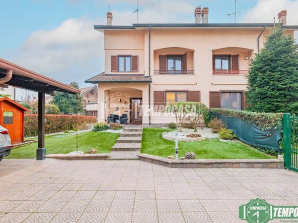 casa indipendente in vendita a San Giuliano Milanese in zona Sesto Ulteriano