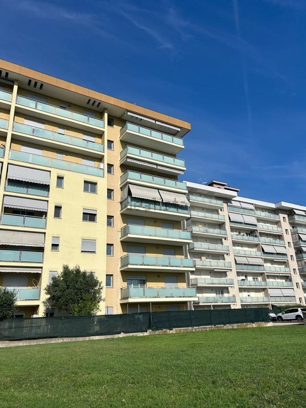 appartamento in vendita a San Giuliano Milanese in zona Borgolombardo