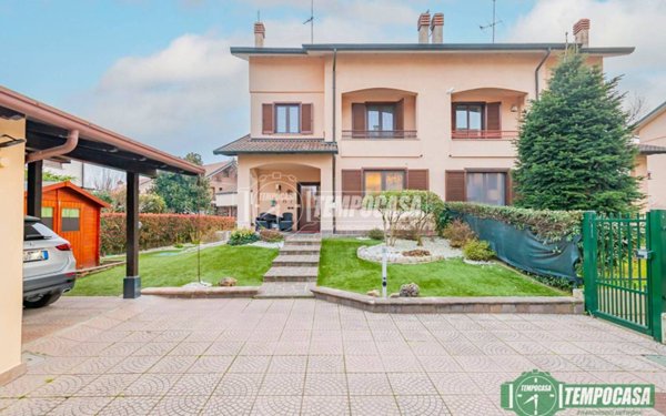 casa indipendente in vendita a San Giuliano Milanese in zona Sesto Ulteriano