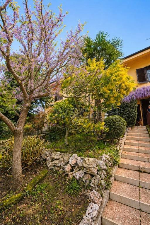 casa indipendente in vendita a San Giuliano Milanese in zona Civesio