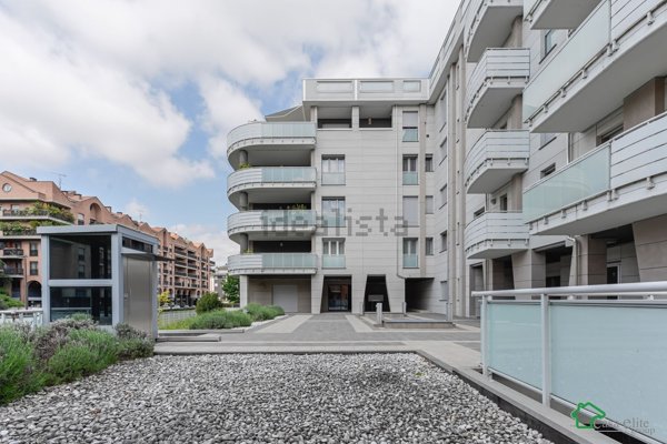 appartamento in vendita a San Giuliano Milanese in zona Borgolombardo