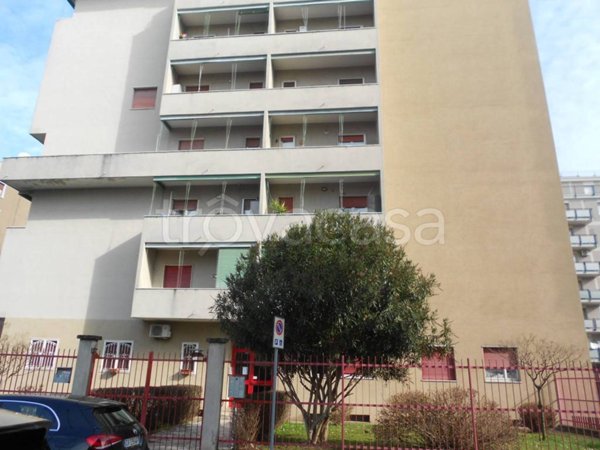 appartamento in vendita a San Giuliano Milanese in zona Borgolombardo