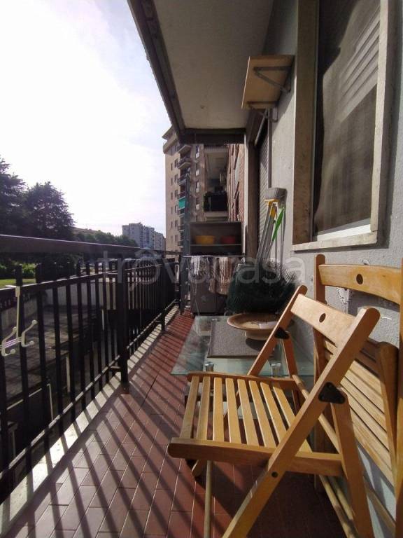 appartamento in vendita a San Giuliano Milanese in zona Borgolombardo