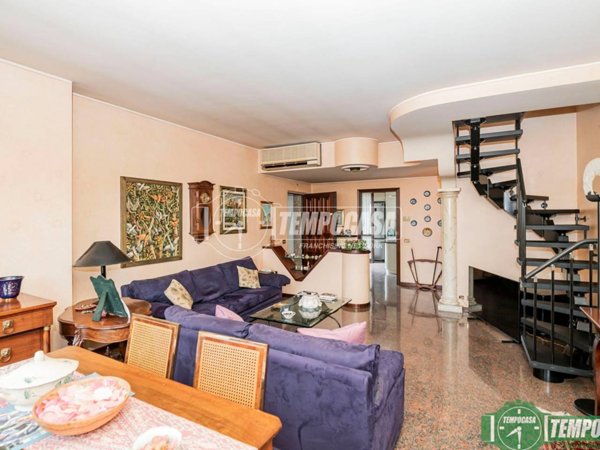 casa indipendente in vendita a San Giuliano Milanese in zona Sesto Ulteriano