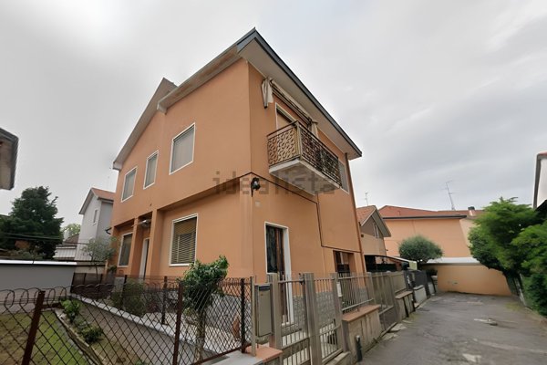 casa indipendente in vendita a San Giuliano Milanese