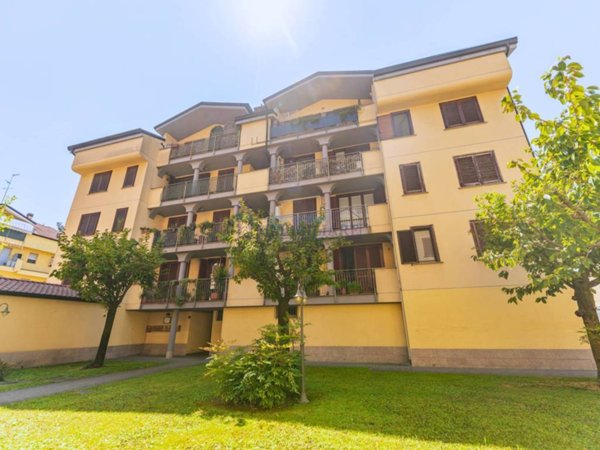 appartamento in vendita a San Giuliano Milanese in zona Borgolombardo