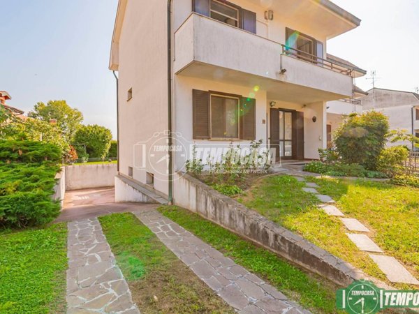 casa indipendente in vendita a San Giuliano Milanese in zona Sesto Ulteriano