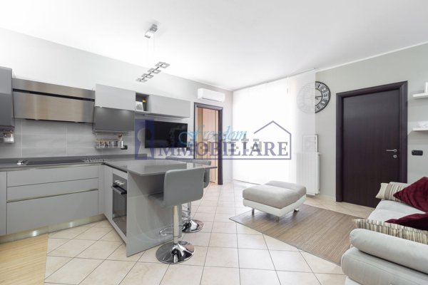 appartamento in vendita a San Giuliano Milanese in zona Borgolombardo