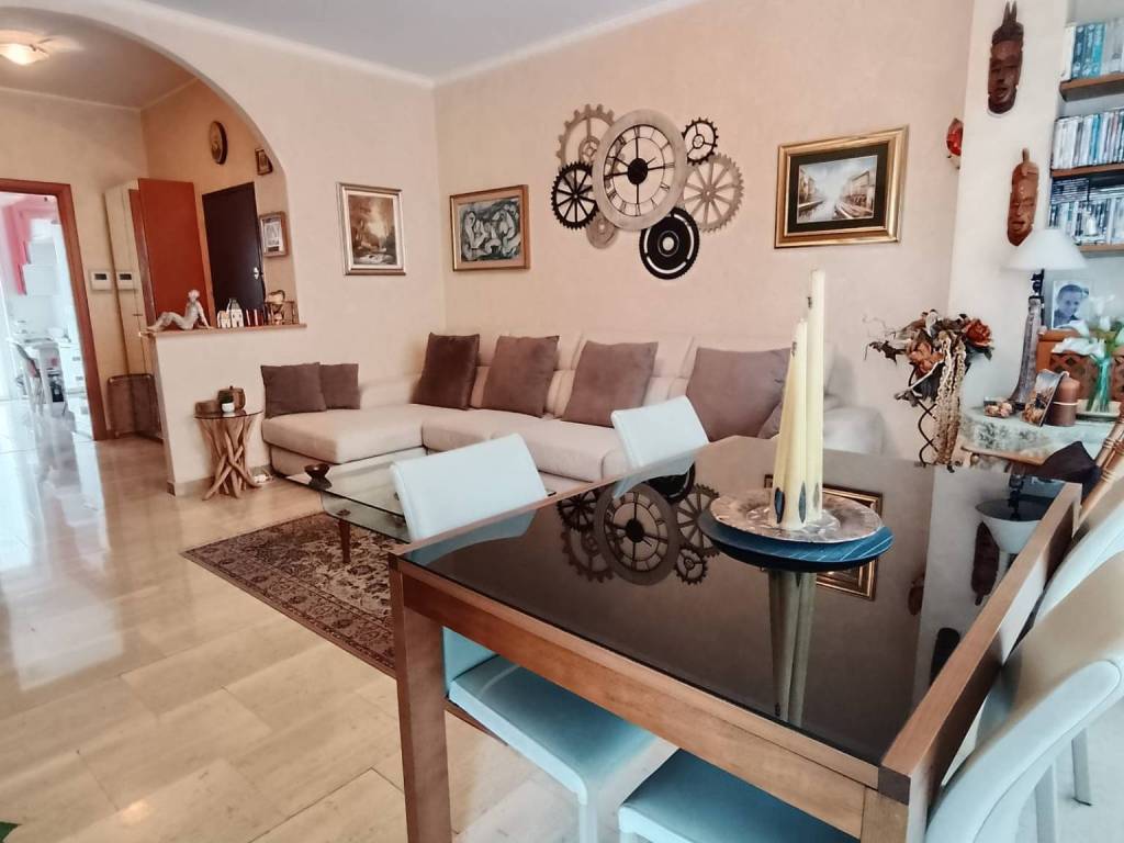 appartamento in vendita a San Giuliano Milanese in zona Borgolombardo