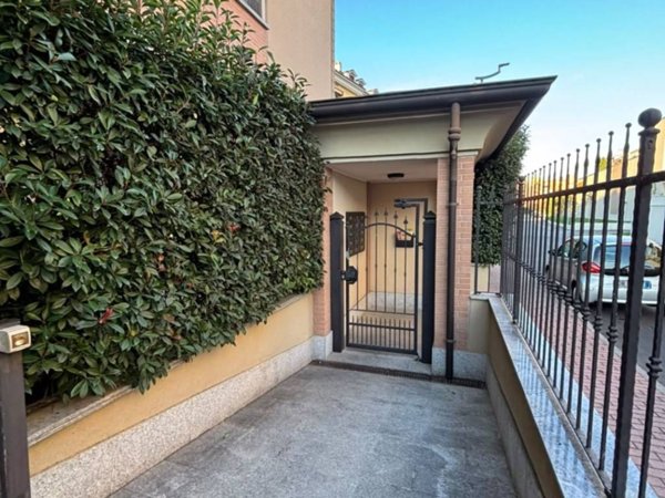 appartamento in vendita a San Giuliano Milanese in zona Borgolombardo