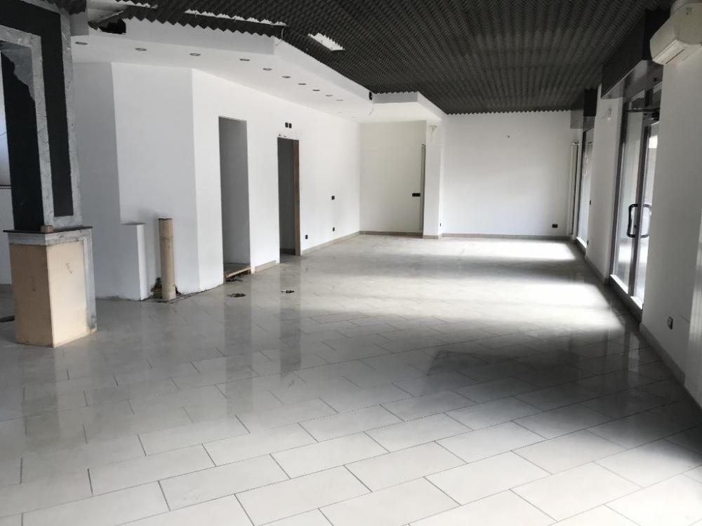 negozio in vendita a Santo Stefano Ticino