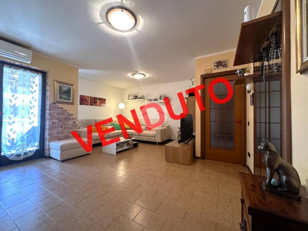 appartamento in vendita a Santo Stefano Ticino