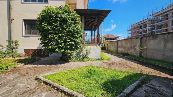 casa indipendente in vendita a Santo Stefano Ticino