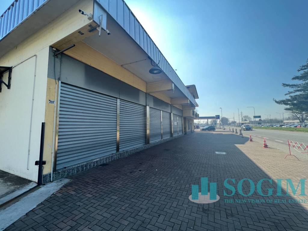 locale commerciale in vendita a Santo Stefano Ticino
