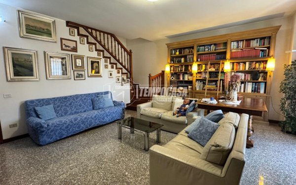 casa indipendente in vendita a Santo Stefano Ticino