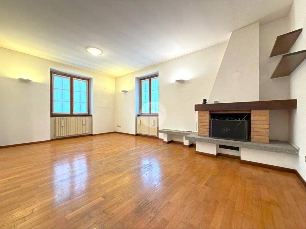 casa indipendente in vendita a Santo Stefano Ticino