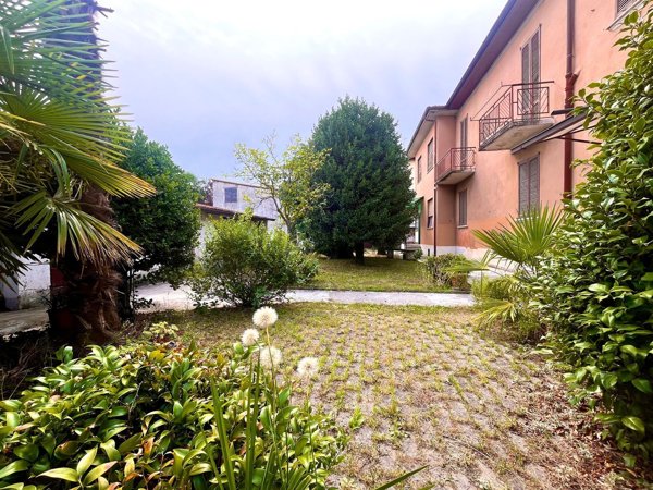 esavano in vendita a Santo Stefano Ticino