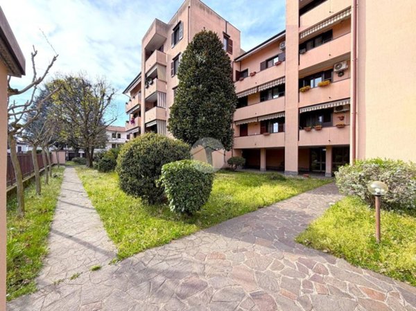 appartamento in vendita a Santo Stefano Ticino