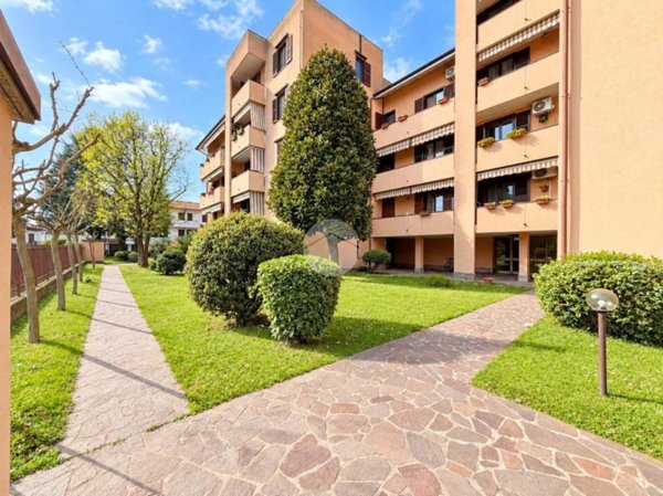 appartamento in vendita a Santo Stefano Ticino