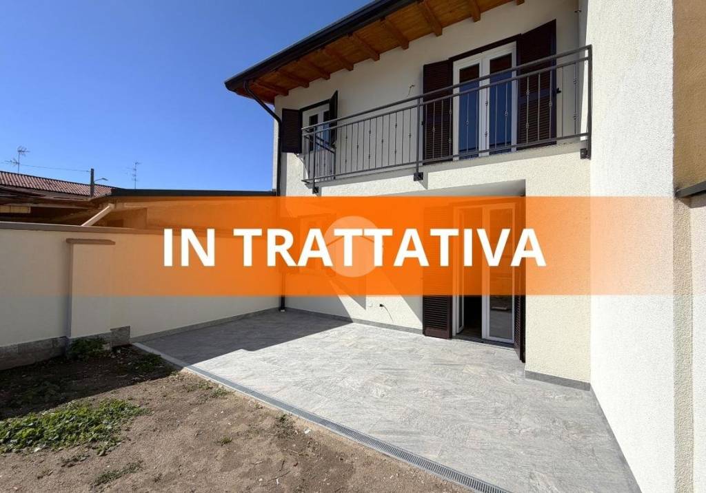 casa indipendente in vendita a Santo Stefano Ticino