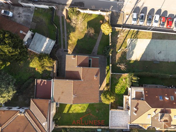 casa indipendente in vendita a Santo Stefano Ticino