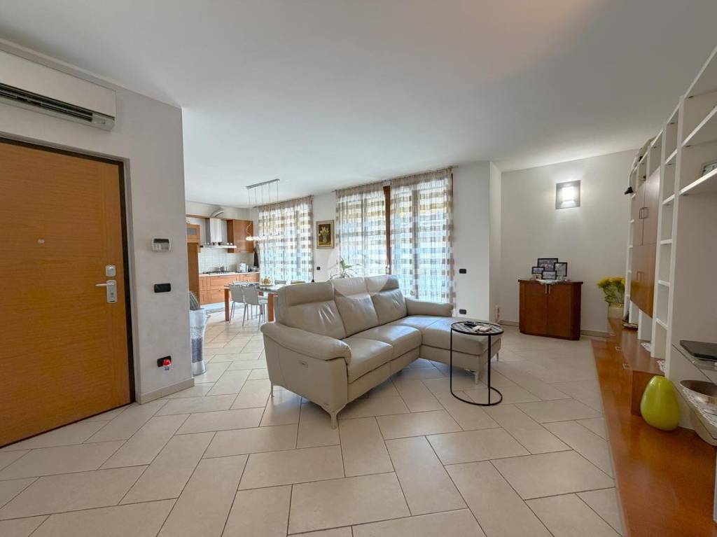 appartamento in vendita a Santo Stefano Ticino