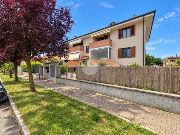 appartamento in vendita a Santo Stefano Ticino