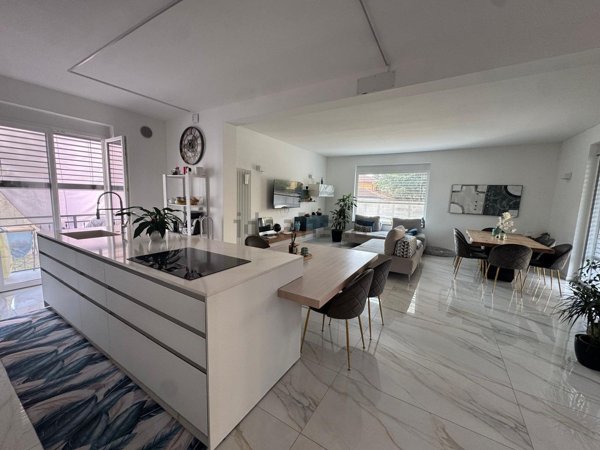 casa indipendente in vendita a Santo Stefano Ticino