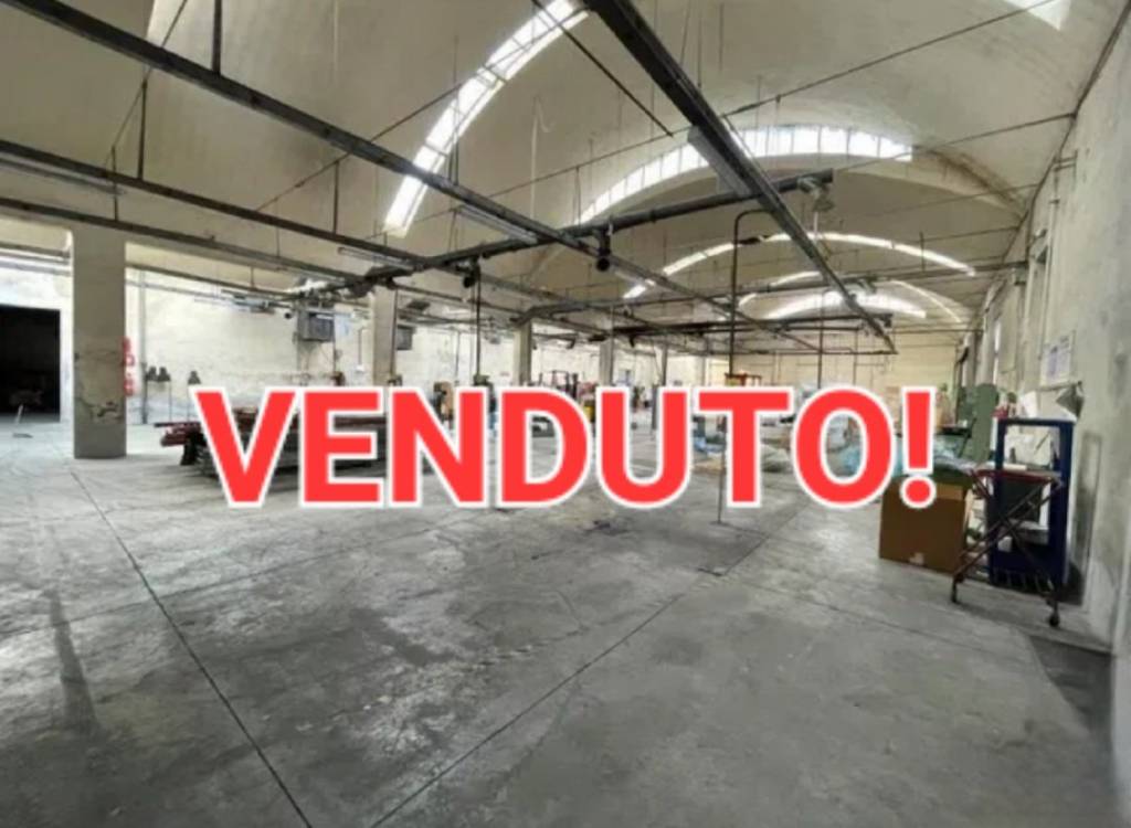 locale commerciale in vendita a San Vittore Olona